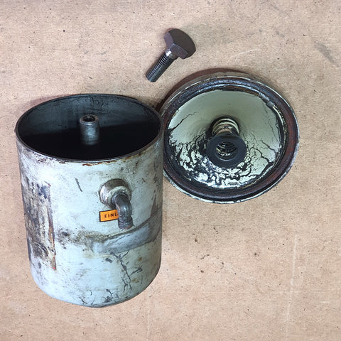thumbnail image 2 of Deluxe Customs Fram Oil Filter Decal For Porsche 356 Bottom Canister - Made In USA 2 of 6